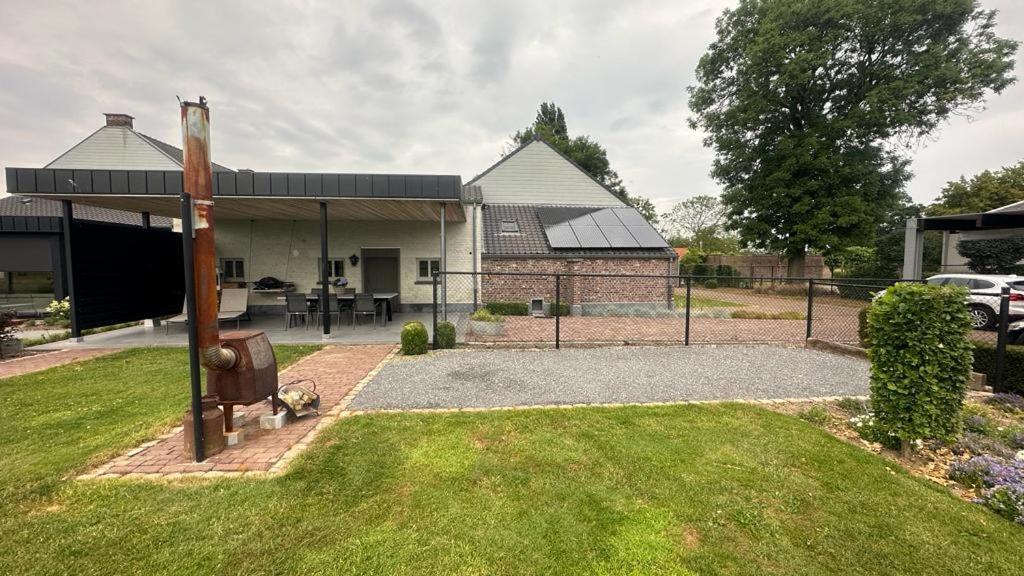 Vila Bed & Bets! Geetbets Exteriér fotografie